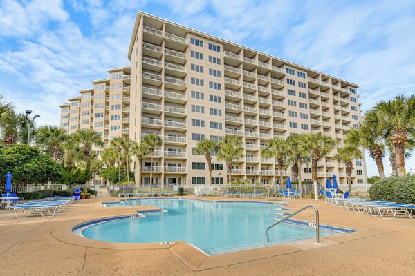 Ocean-view Balcony! Tops'l Beach Resort Condo - Miramar Beach, FL