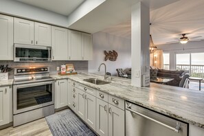 Apartment (2 Bedrooms) | Interior - Ocean-view Balcony! Tops'l Beach Resort Condo (Miramar Beach)