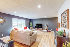 Talo (4 Bedrooms) | Sisätilat
