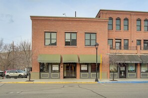 Interior - One-of-a-kind Riverside Condo in Downtown Salida (Salida)
