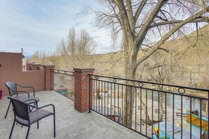 Apartment (3 Bedrooms) | Interior - One-of-a-kind Riverside Condo in Downtown Salida (Salida)