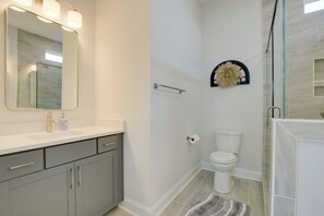 Interior - Steps to Marina! Lake Greenwood Home w/ Patios (Greenwood)