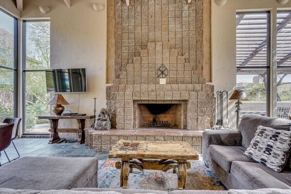 Interior - 3 Mi to Sabino Canyon! Snowbird Escape w/ Pool (Tucson)