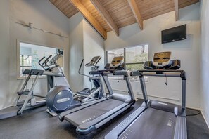 Apartment (3 Bedrooms) | Interior - 3 Mi to Sabino Canyon! Snowbird Escape w/ Pool (Tucson)