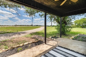 House (3 Bedrooms) | Interior - Sweeping Valley Views! 2-acre Lorena Retreat (Lorena)