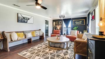 House (3 Bedrooms) | Front of property