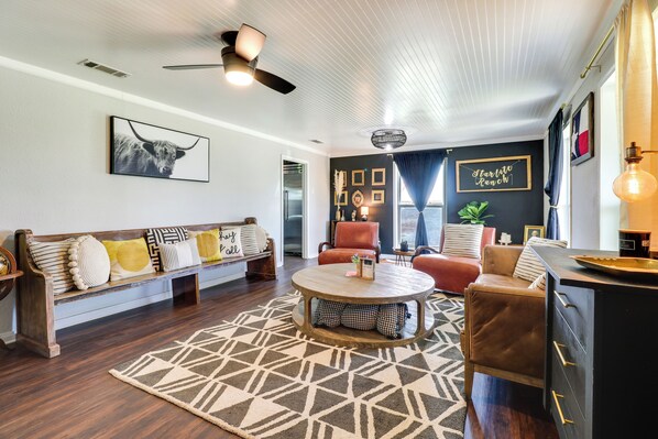 House (3 Bedrooms) | Front of property - Sweeping Valley Views! 2-acre Lorena Retreat (Lorena)