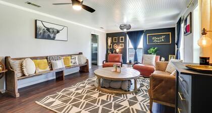 Sweeping Valley Views! 2-acre Lorena Retreat