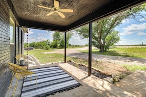 House (3 Bedrooms) | Interior - Sweeping Valley Views! 2-acre Lorena Retreat (Lorena)