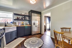 House (3 Bedrooms) | Interior - Sweeping Valley Views! 2-acre Lorena Retreat (Lorena)