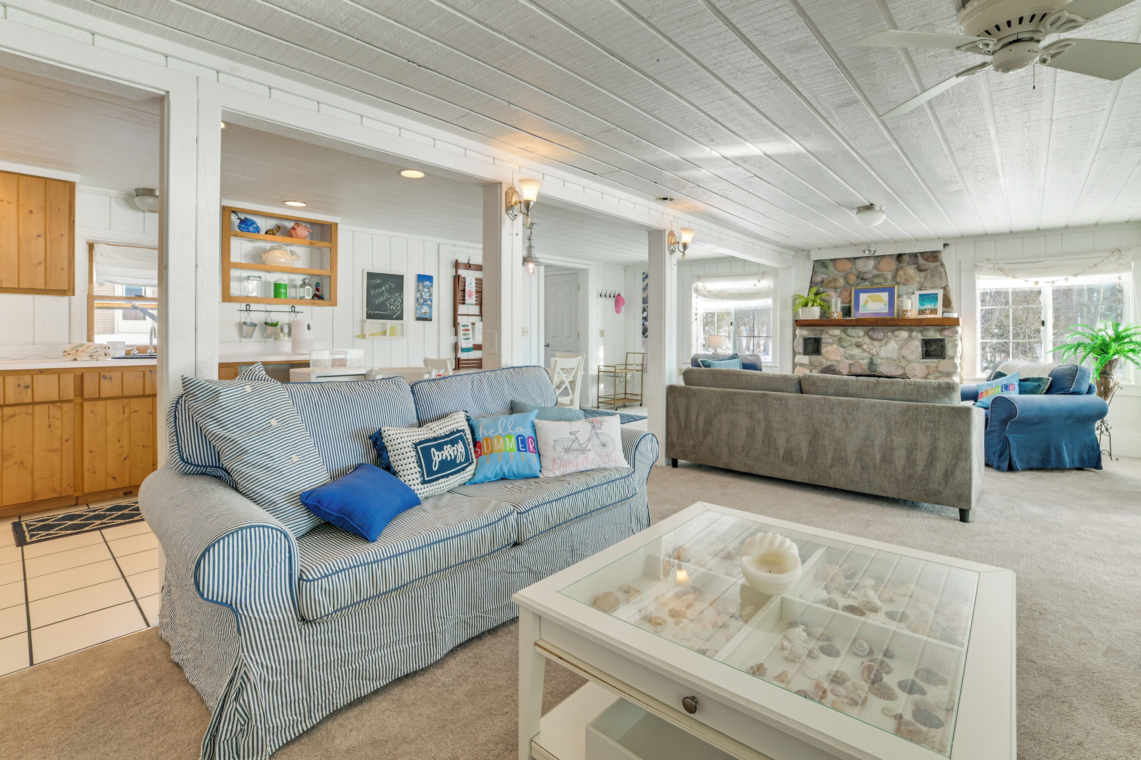 المنشأة من الداخل