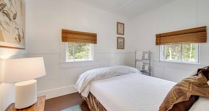 Lush Island Oasis Near Volcanoes National Park