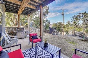 House (2 Bedrooms) | Interior - Pool Access, Walk to Water! Possum Kingdom Cabin (Graford)