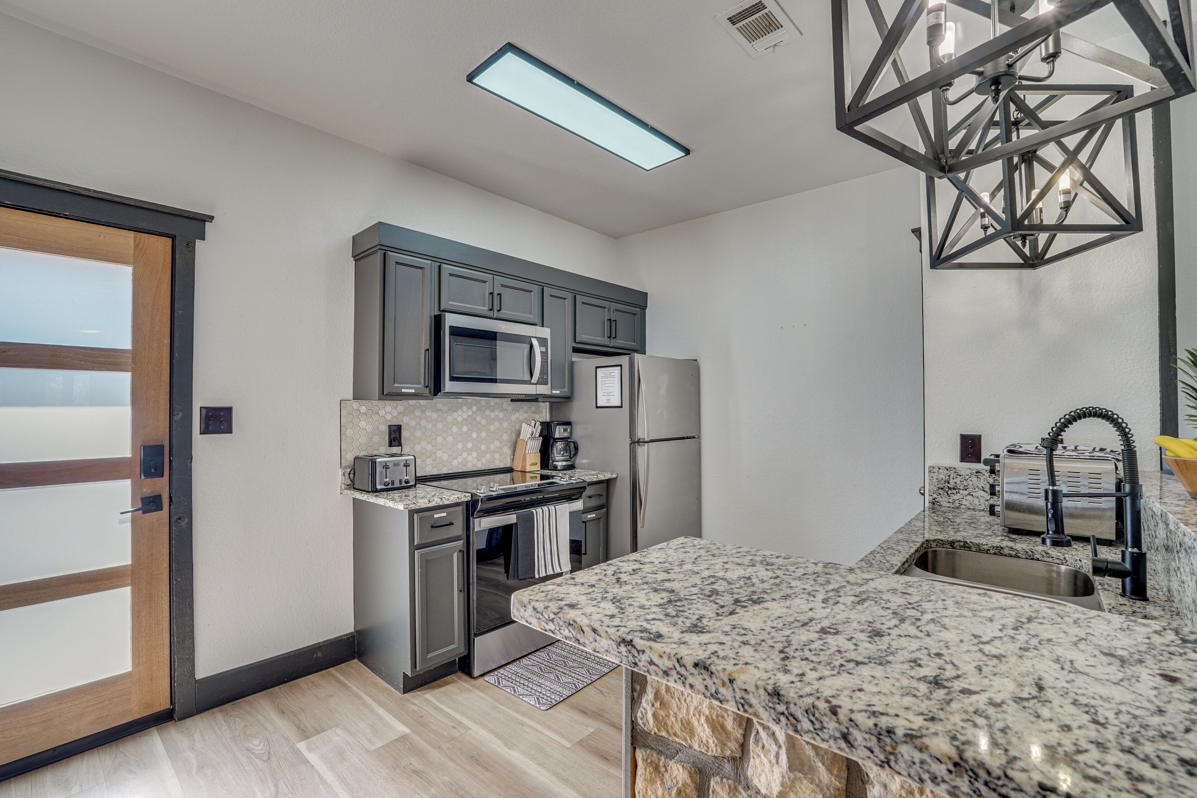 المنشأة من الداخل