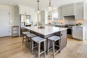 House (6 Bedrooms) | Interior - Family Friendly! Canal-front Gem in Bethany Beach (Bethany Beach)