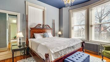 House (6 Bedrooms) | Interior