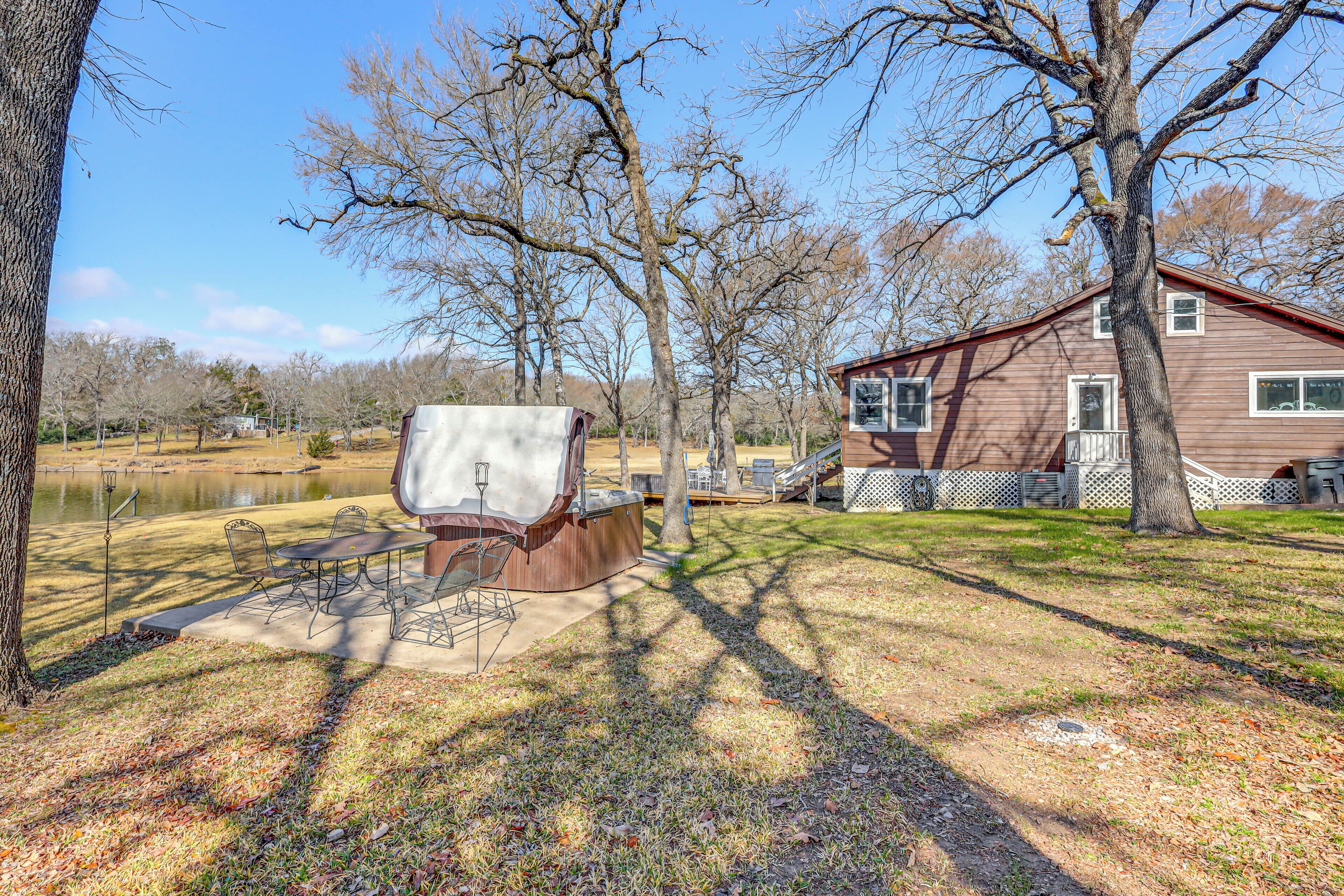 House (4 Bedrooms) | Interior