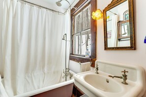 House (3 Bedrooms) | Interior - 2 Mi to Belleayre Mtn! Extended Base in Pine Hill (Pine Hill)