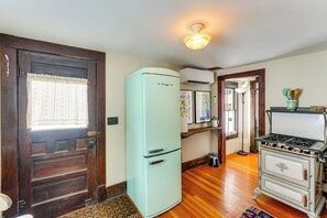 Interior - 2 Mi to Belleayre Mtn! Extended Base in Pine Hill (Pine Hill)