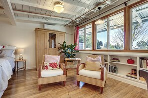 Apartment (0 Bedroom) | Interior - 'red Barn Guest Cottage' Wine Country Escape (Sebastopol)