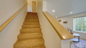 Apartment (2 Bedrooms) | Bahagian dalam