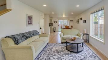 Apartment (2 Bedrooms) | Bahagian dalam