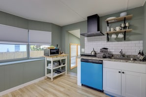 House (1 Bedroom) | Interior - Steps to Orange Lake: Pet-friendly Getaway! (Hawthorne)