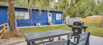 Bass Fishing Haven! Waterfront Hawthorne Home