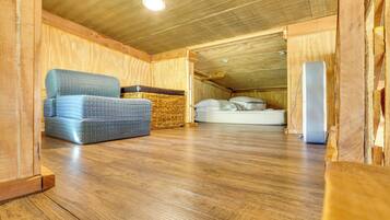 Apartment (0 Bedroom) | Interior