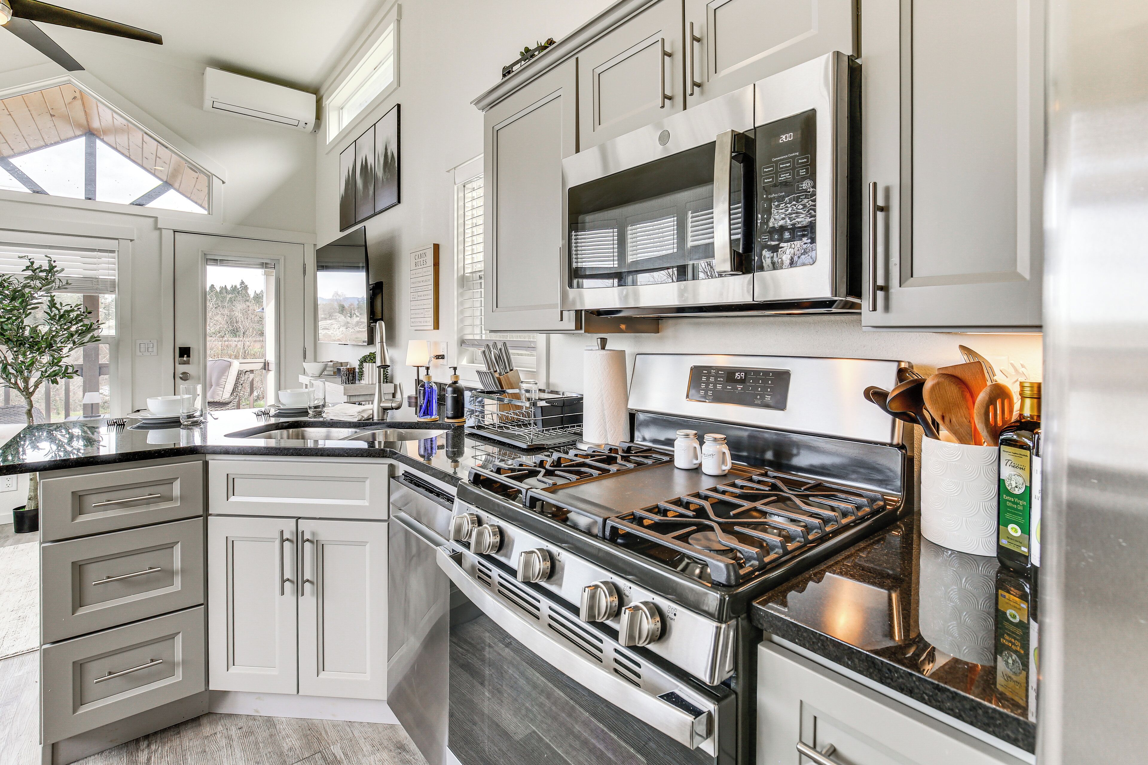 House (1 Bedroom) | Interior