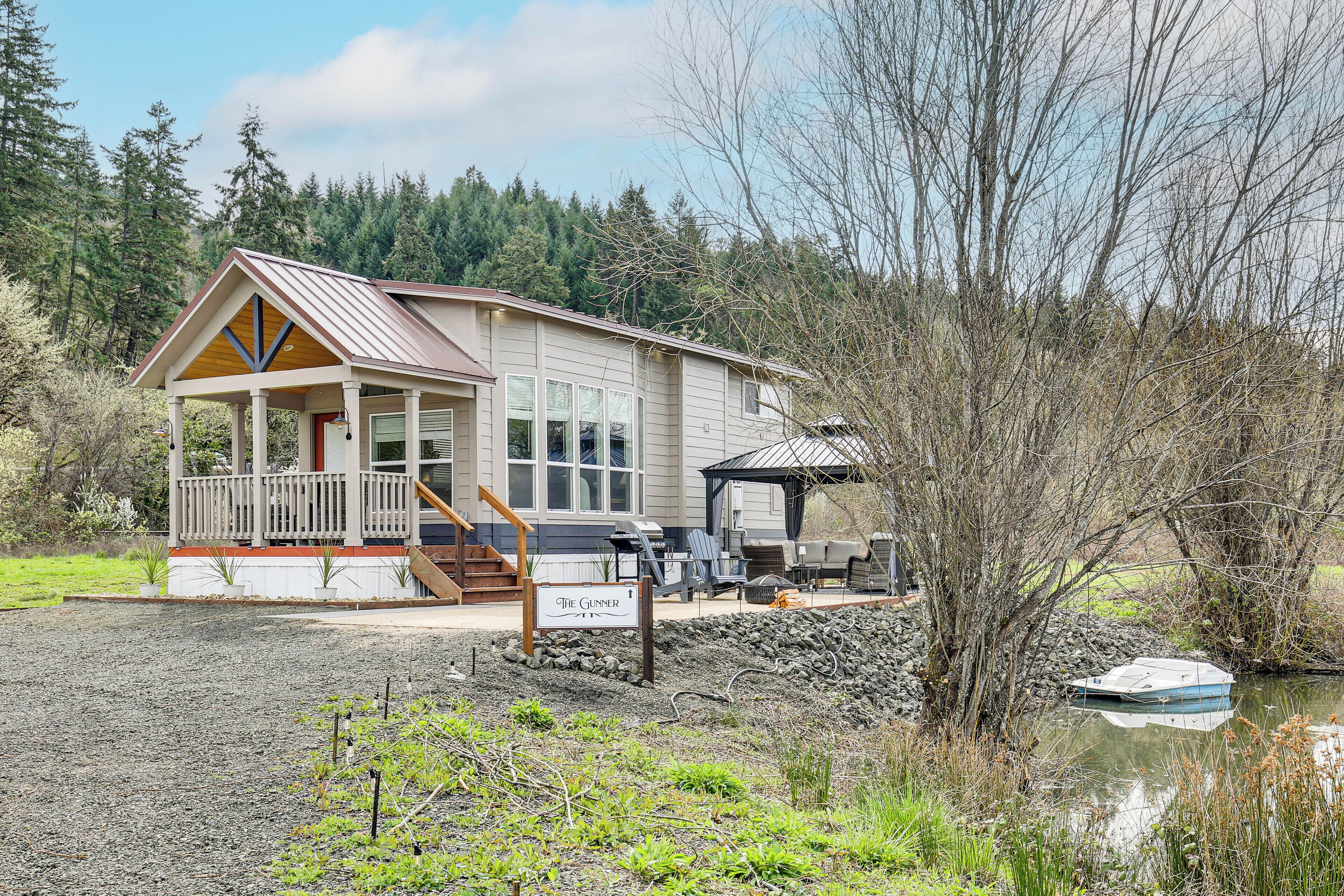 المنشأة من الداخل