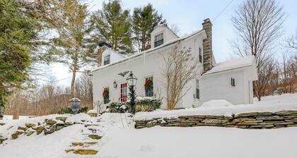 Historic 1820s Homestead on Battenkill River!