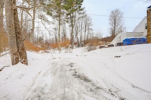 Interior - Historic 1820s Homestead on Battenkill River! (Arlington)