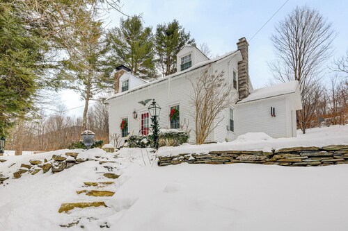 Historic 1820s Homestead on Battenkill River!