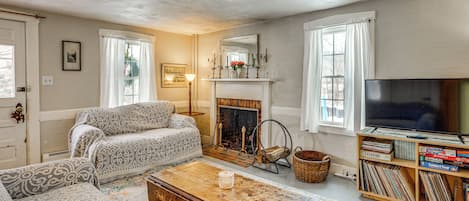 House (3 Bedrooms) | Front of property