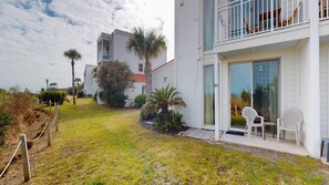 Terrace/patio - Villa 108 - 2 bedroom. 1.5 bathroom (Jekyll Island)