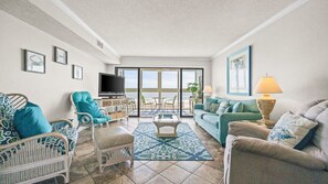 Smart TV - Gulf front 2BR, Glass-enclosed balcony w/ panoramic views & large pool (Gulf Shores)