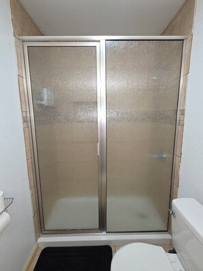 Unclassified image, 3 of 11, button - Lakeside-Area Cabin Escape with Full Amenities (Quitman)