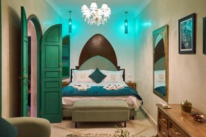 Deluxe suite, terras, uitzicht op zwembad