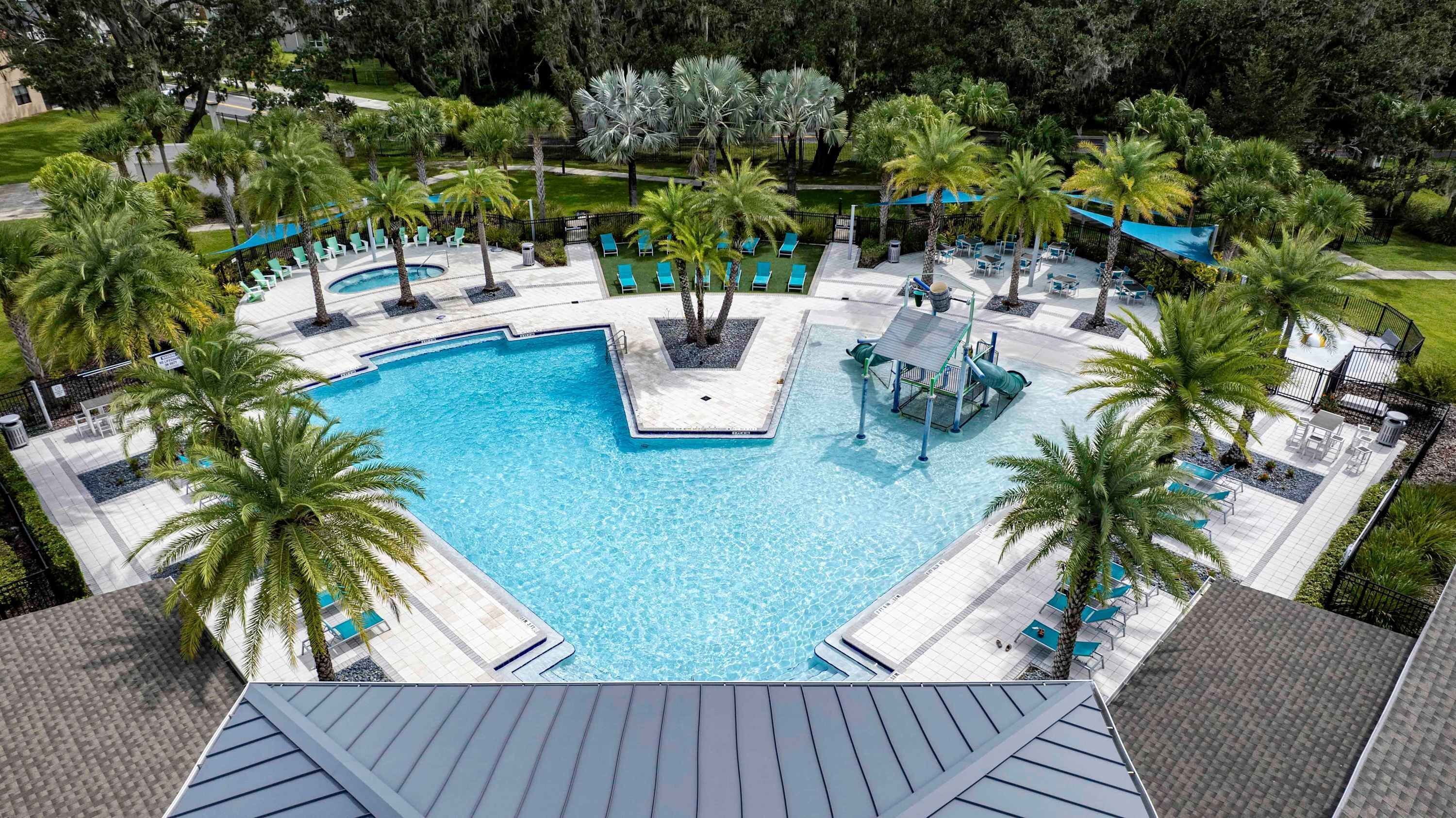 Hus | 15 soveværelser, internet