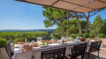 House | 4 bedrooms, Internet