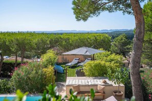 House | 4 bilik tidur, Internet