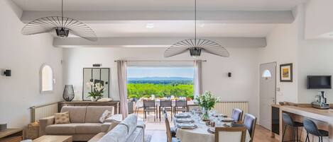 独立别墅 | 4 多间卧室、高速上网