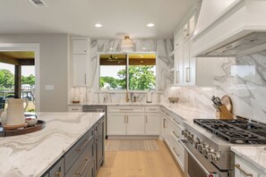 Nicht klassifiziertes Bild, 3 von 75, Schaltfläche