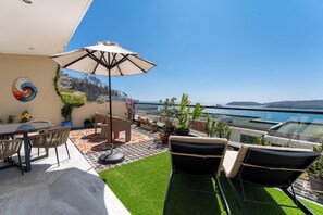 Outdoor dining - 2BR Oceanview | Stunning Terrace | Paradise Cove (Huatulco)