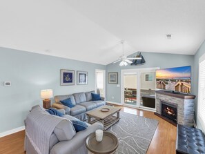 Unclassified image, 2 of 21, button