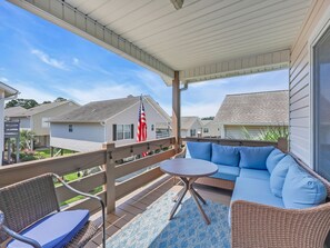 Unclassified image, 3 of 21, button