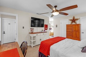 Unclassified image, 3 of 31, button - Dean's Retreat At Georgetown 3 Bedroom Home (Georgetown)