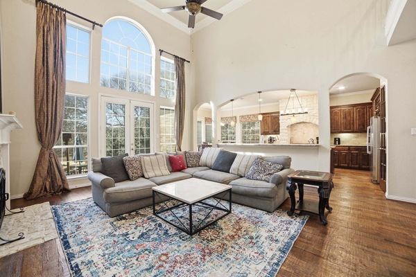 House, 4 Bedrooms | Living area | Smart TV, streaming services