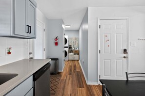 House, 4 Bedrooms | Interior - Fayetteville 4br Close To Campus 4 Bedroom Home (Fayetteville)